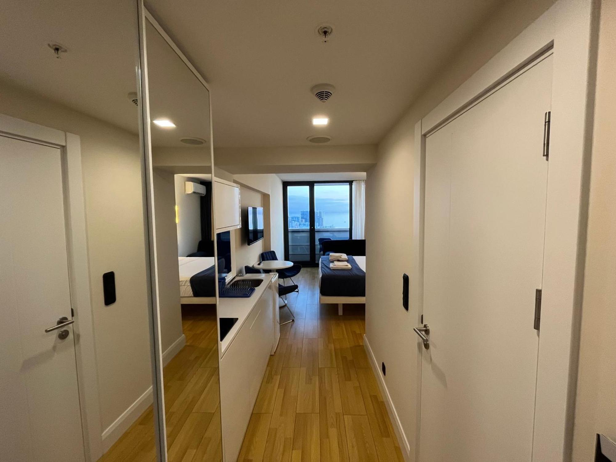 באטומי Orbi City Sun Tower 43 Floor מראה חיצוני תמונה
