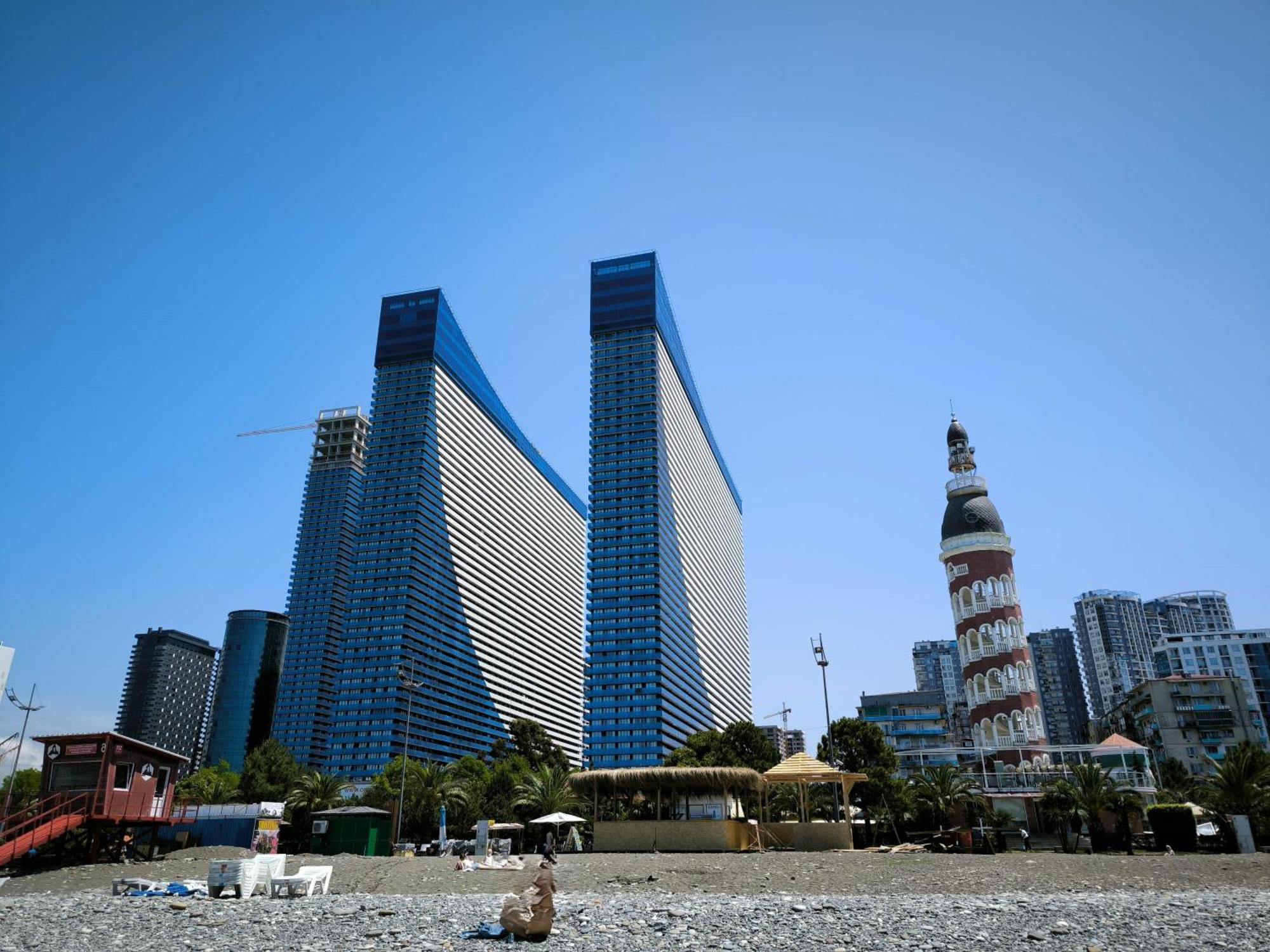 באטומי Orbi City Sun Tower 43 Floor מראה חיצוני תמונה